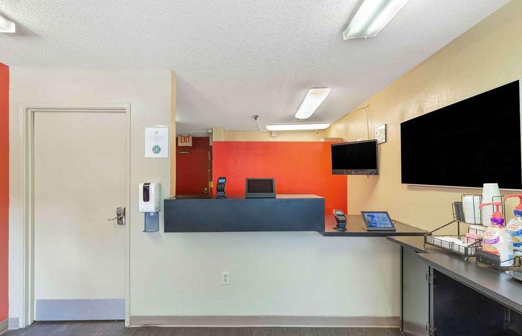 Extended Stay America Select Suites - Greensboro - Wendover Ave - Big Tree Way Intérieur photo