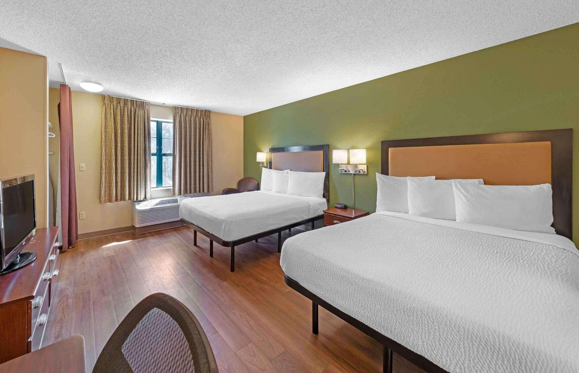 Extended Stay America Select Suites - Greensboro - Wendover Ave - Big Tree Way Extérieur photo
