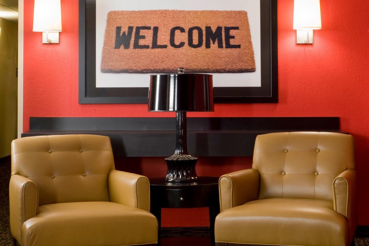 Extended Stay America Select Suites - Greensboro - Wendover Ave - Big Tree Way Extérieur photo