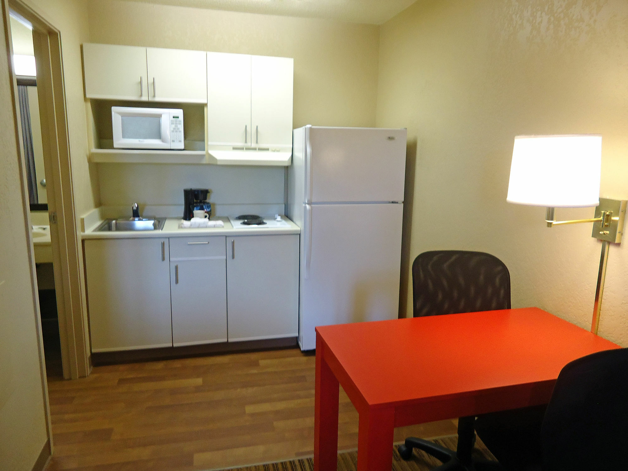 Extended Stay America Select Suites - Greensboro - Wendover Ave - Big Tree Way Extérieur photo